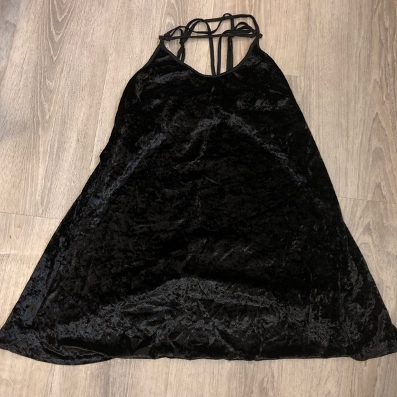 -Reverse-Almost A Witch- - Picture 2 of 4